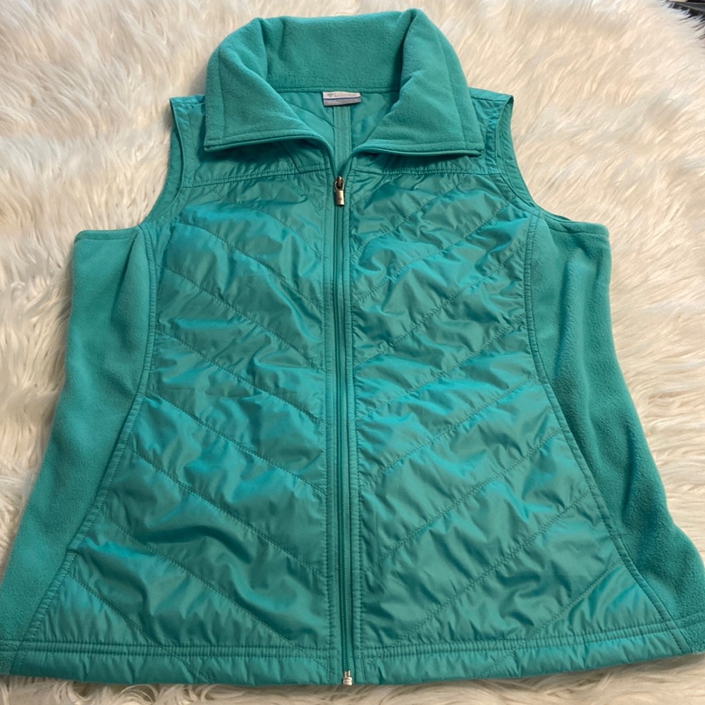 Columbia Women Vest size L beautiful green color long 24” bust 38” - Picture 1 of 8